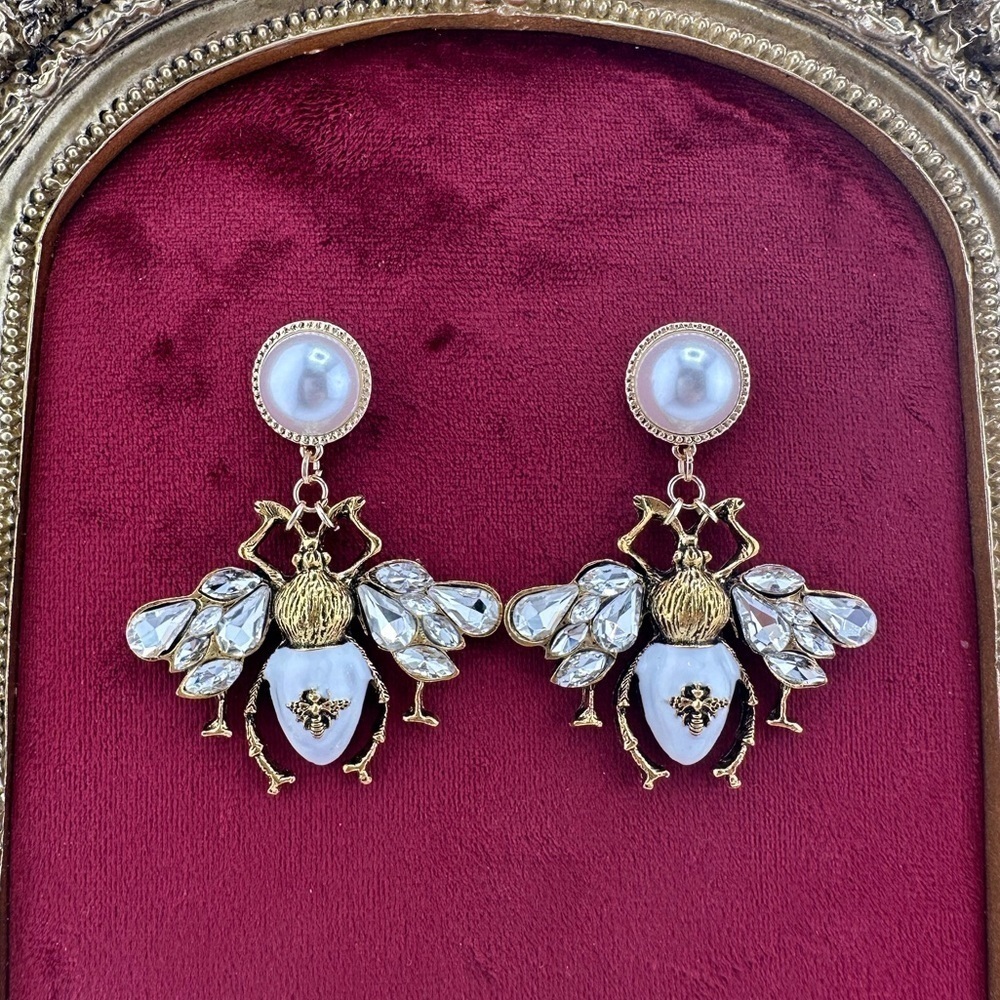 Vintage Honeybee Elegant Gold White Crystal Pearl Bee Earrings